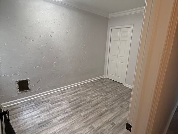 5th image of 936 State St