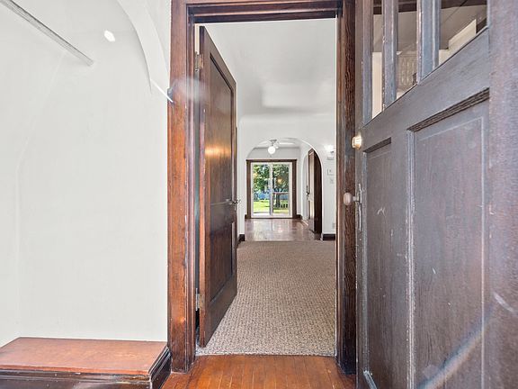 5th image of 1851 Preble Ave