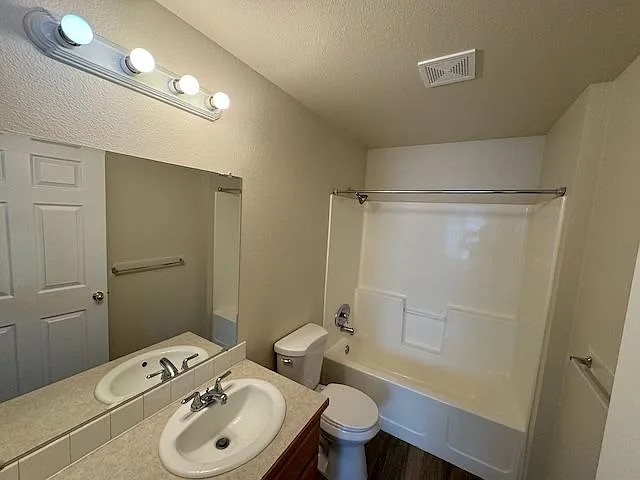 158 N Seafury Ln #101 — Photo 7