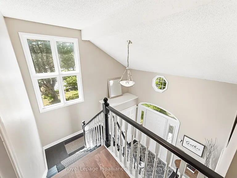 37 Ravine Dr — Photo 28