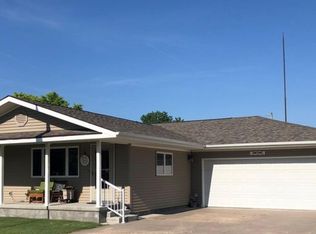 335 N Monroe St, Kensington, KS 66951