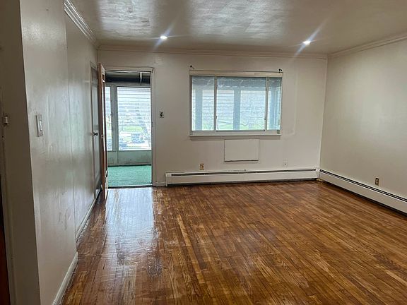 5th image of 8715 Seaview Ave Floor 2