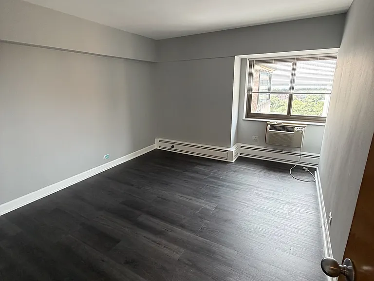 7337 S South Shore Dr #1 — Photo 4