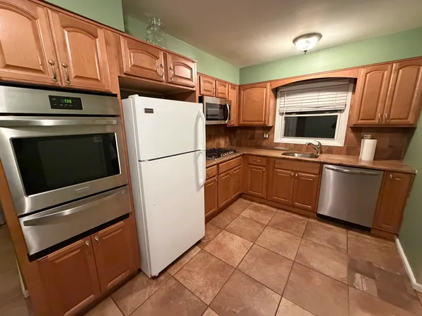 (undisclosed Address), Staten Island, NY 10306