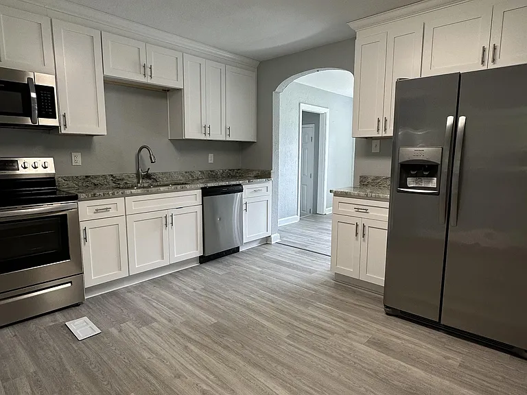 3301 Vimy Ridge Ave — Photo 4