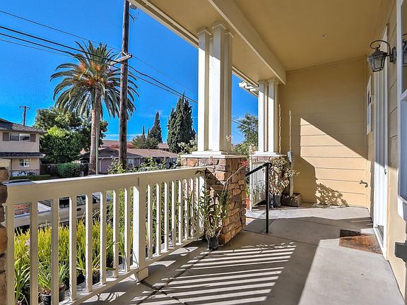 3rd image of 1524 Marburg Way