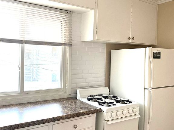 5th image of 825 S 37th Ave APT 4