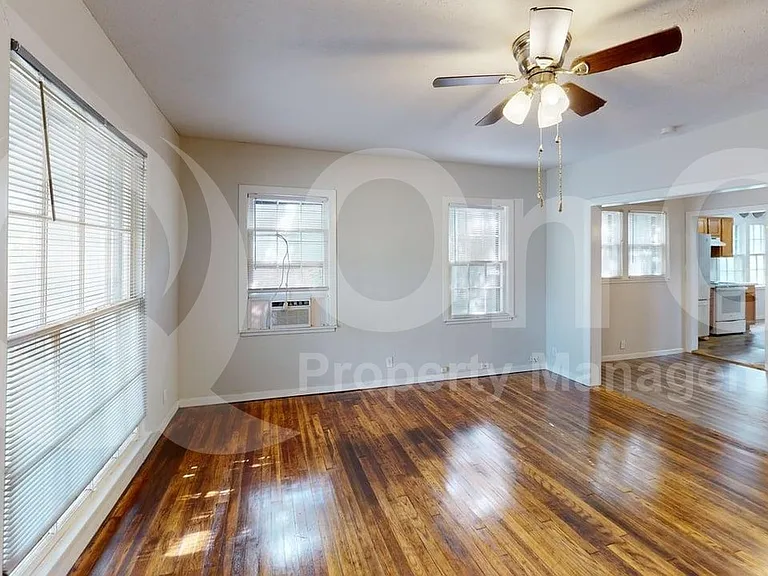 224 W Hull St #A — Photo 6