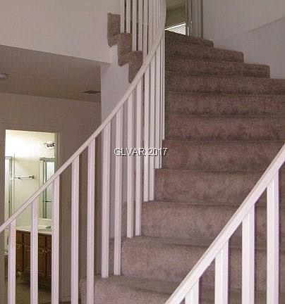 2nd image of 4848 Beaconsfield St