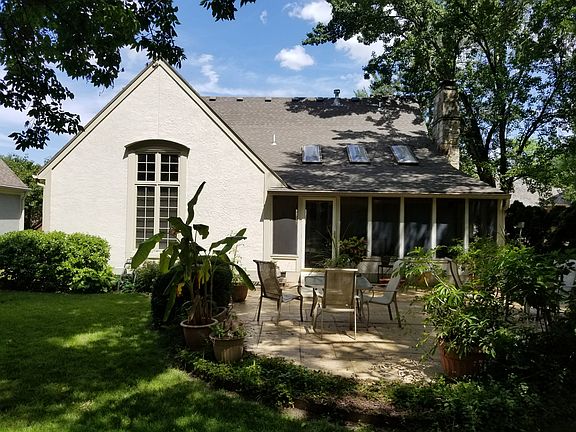 3rd image of 8 SW Westboro Pl