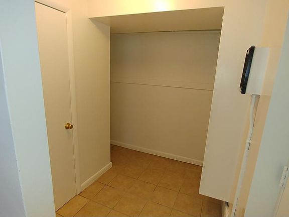 5th image of 3319 Arapahoe St