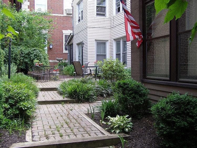 side courtyard