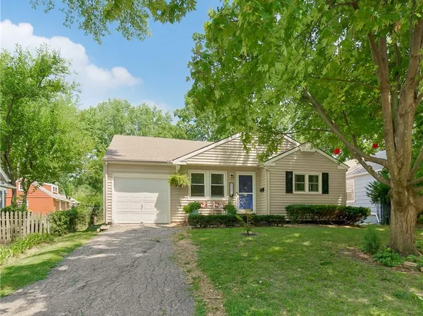 8001 Mercier St, Kansas City, MO 64114