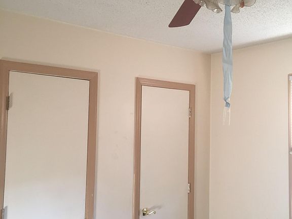 Room color is blue