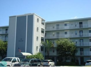 2220 N Cypress Bend Dr APT 210, Pompano Beach, FL 33069