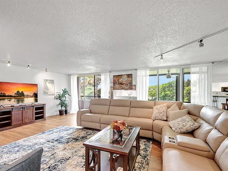 4770 Fountains Dr S #304 — Photo 8