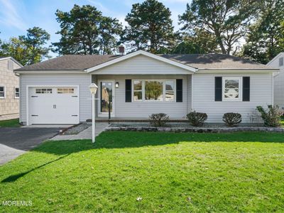 6 Westport Drive, Toms River, NJ, 08757