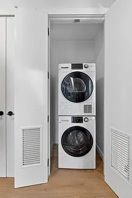 Laundry, photo 1