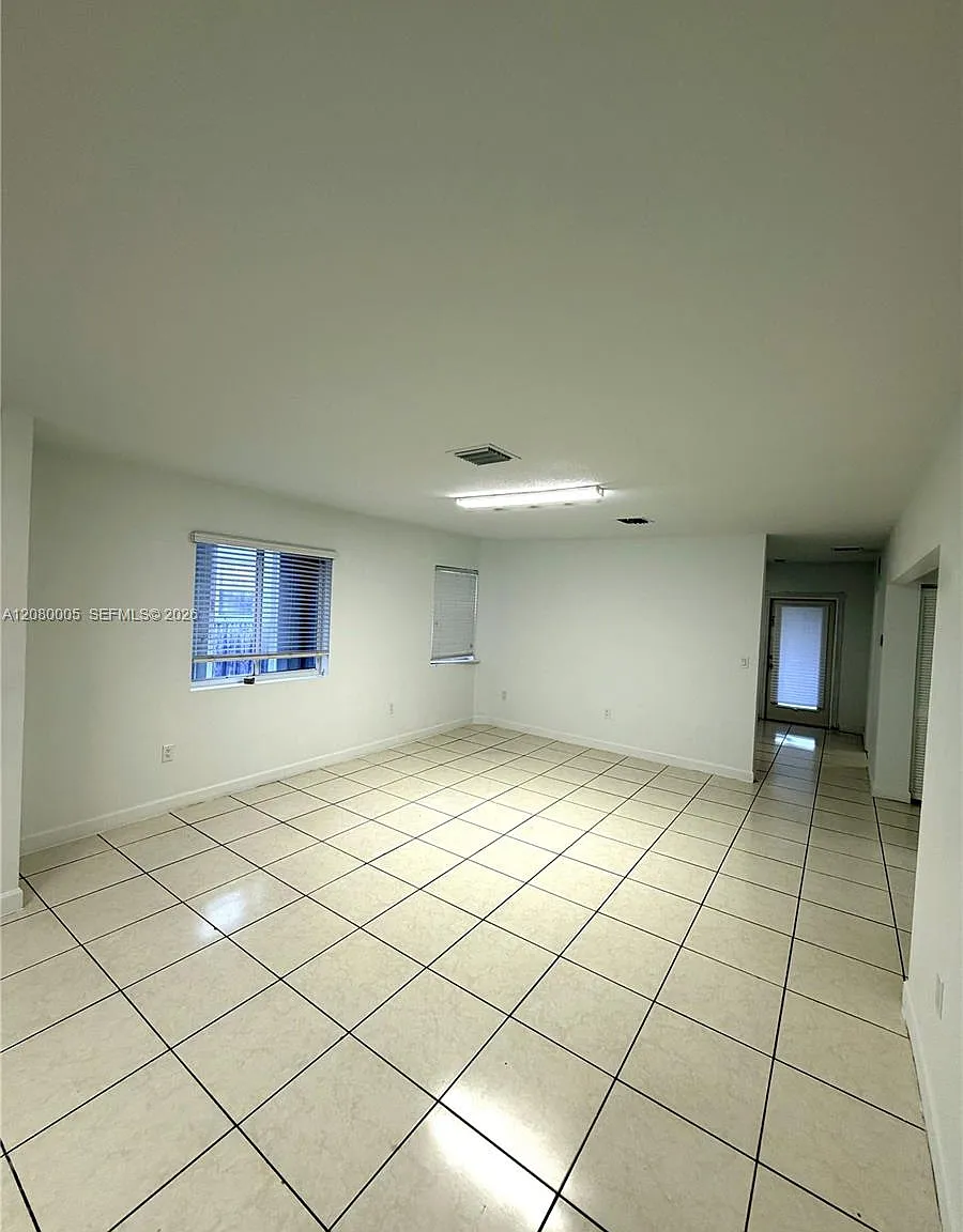 Lawrence Estates Land Cos — Photo 3
