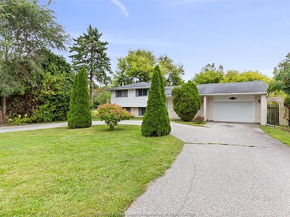 3rd image of 6370 Malden Rd
