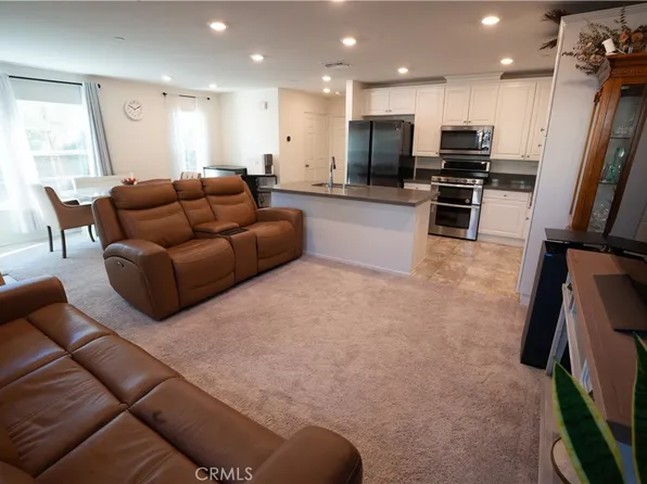 7155 Citrus Ave Unit 381, Fontana, CA 92336