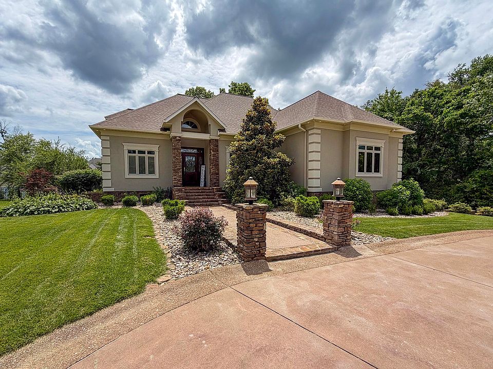 1st image of 4041 Alameda Cres