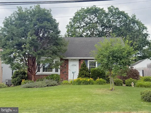 73 N Duke St, Millersville, PA 17551