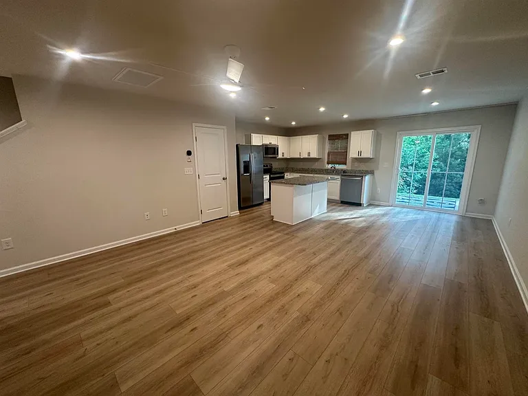 146 Villa Grande St #C — Photo 5