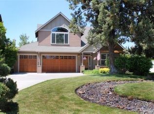 2048 NE Cradle Mountain Way, Bend, OR 97701