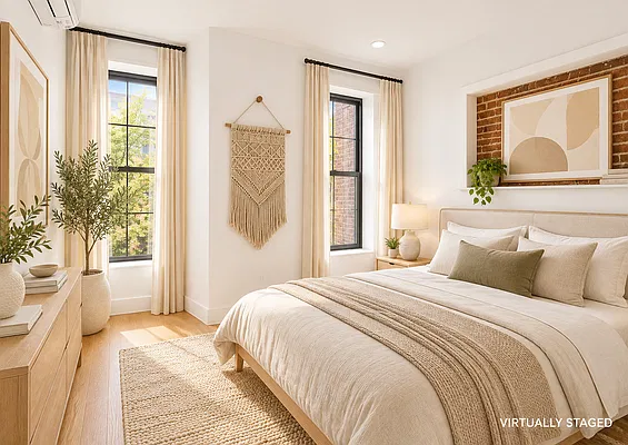 Bedroom, photo 1
