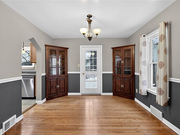 5th image of 498 Seavey Rd