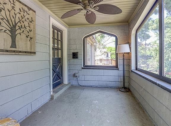 4th image of 1630 W 49th St