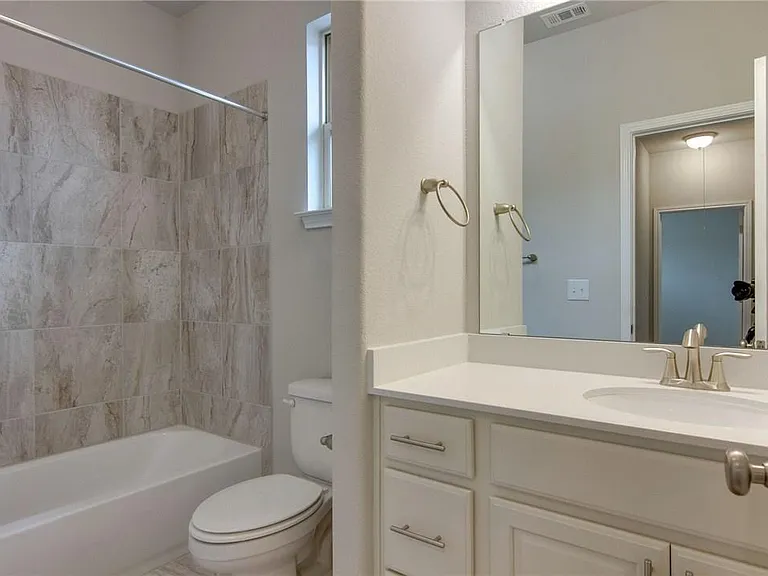3240 E Whitestone Blvd #85 — Photo 30