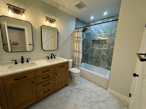 2nd image of 7476 E Arkansas Ave APT 3402