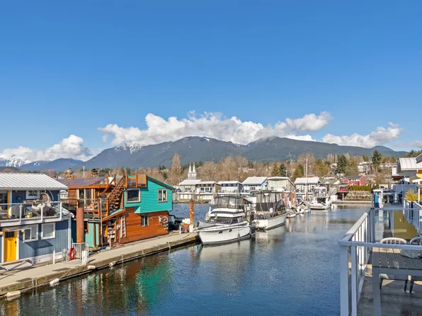 415 Esplanade Ave #29, North Vancouver, BC V7M 1A6