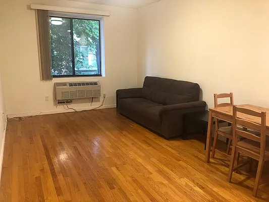 Rented by 18 REALTY | media 21