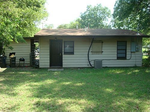 2nd image of 4504 Wiman Dr