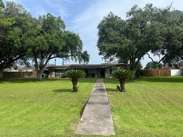 206 Yucca Dr