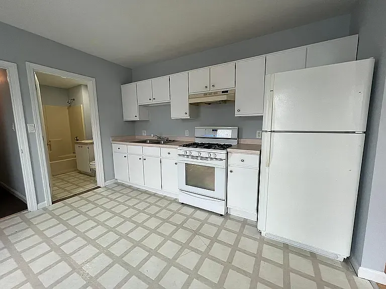 155R E Central St — Photo 9