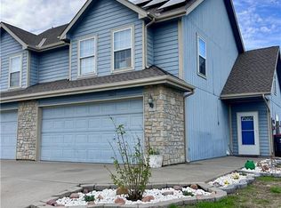 16820 Sheehan Rd, Basehor, KS 66007