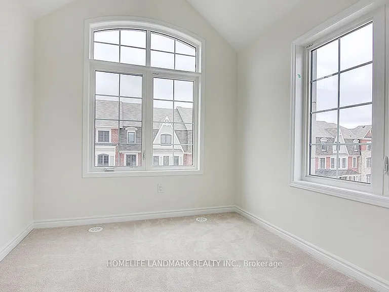 76 Casely Ave — Photo 28