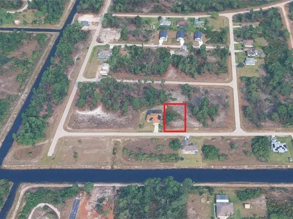 1113 Hudson St E, Lehigh Acres, FL 33974