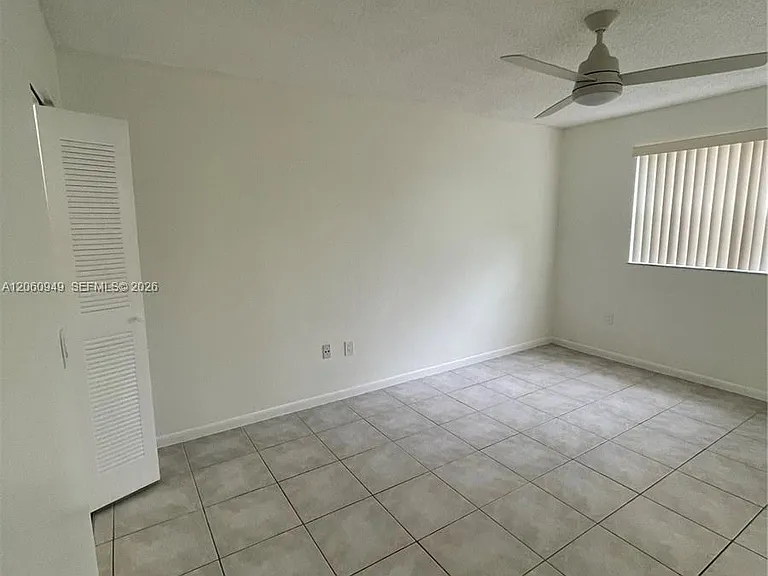 12370 SW 52nd Pl — Photo 28