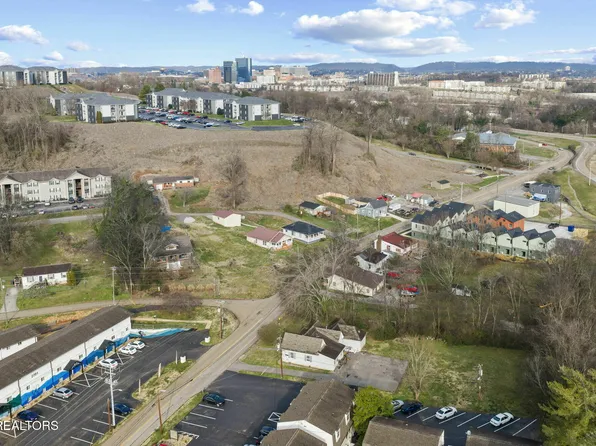 2704 Sevier Ave, Knoxville, TN 37920