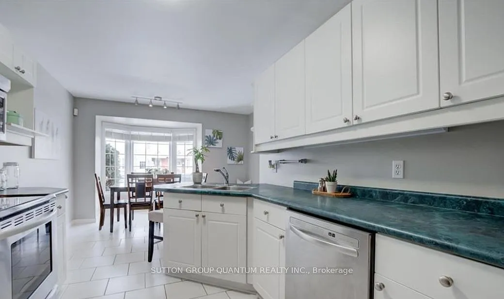 3 bed, $2,500 — Photo 4