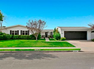 1207 Berkshire Ln, Newport Beach, CA 92660