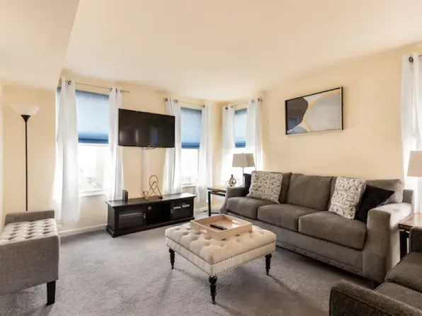 337 N Winebiddle St, Pittsburgh, PA 15224