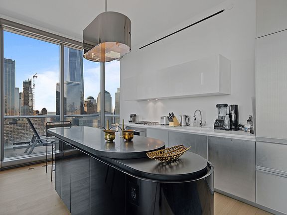5th image of 56 Leonard St APT 31BE