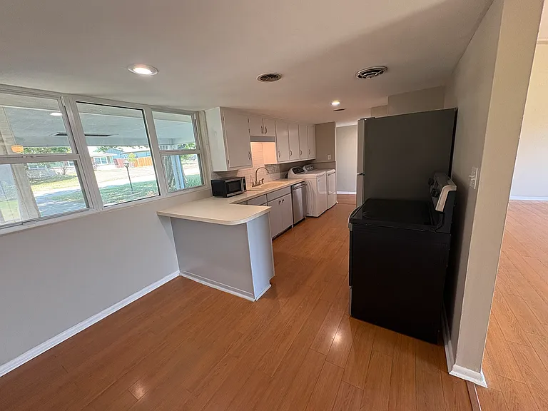 4691 S Winston Ave — Photo 11
