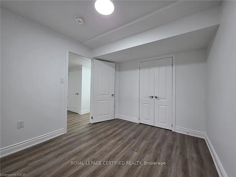 24 Chase Cres #BASEMENT — Photo 11